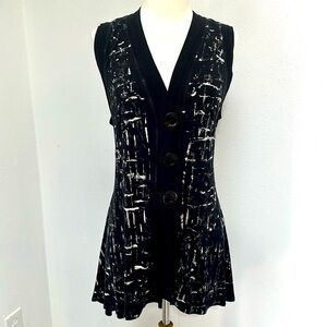 Barbara Lesser Tunic Top